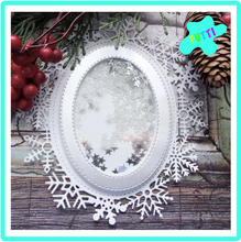 Cargar imagen en el visor de la galería, Suaje, Troquel, Marco Ovalado Copos de Nieve.