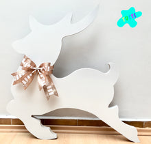 Cargar imagen en el visor de la galería, Venado, Reno Pintado, MDF.