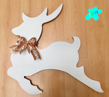 Cargar imagen en el visor de la galería, Venado, Reno Pintado, MDF.