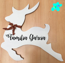 Cargar imagen en el visor de la galería, Venado, Reno Pintado y Personalizado con Iluminación LED, MDF.