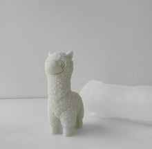 Cargar imagen en el visor de la galería, Molde Silicon Alpaca, Llama.
